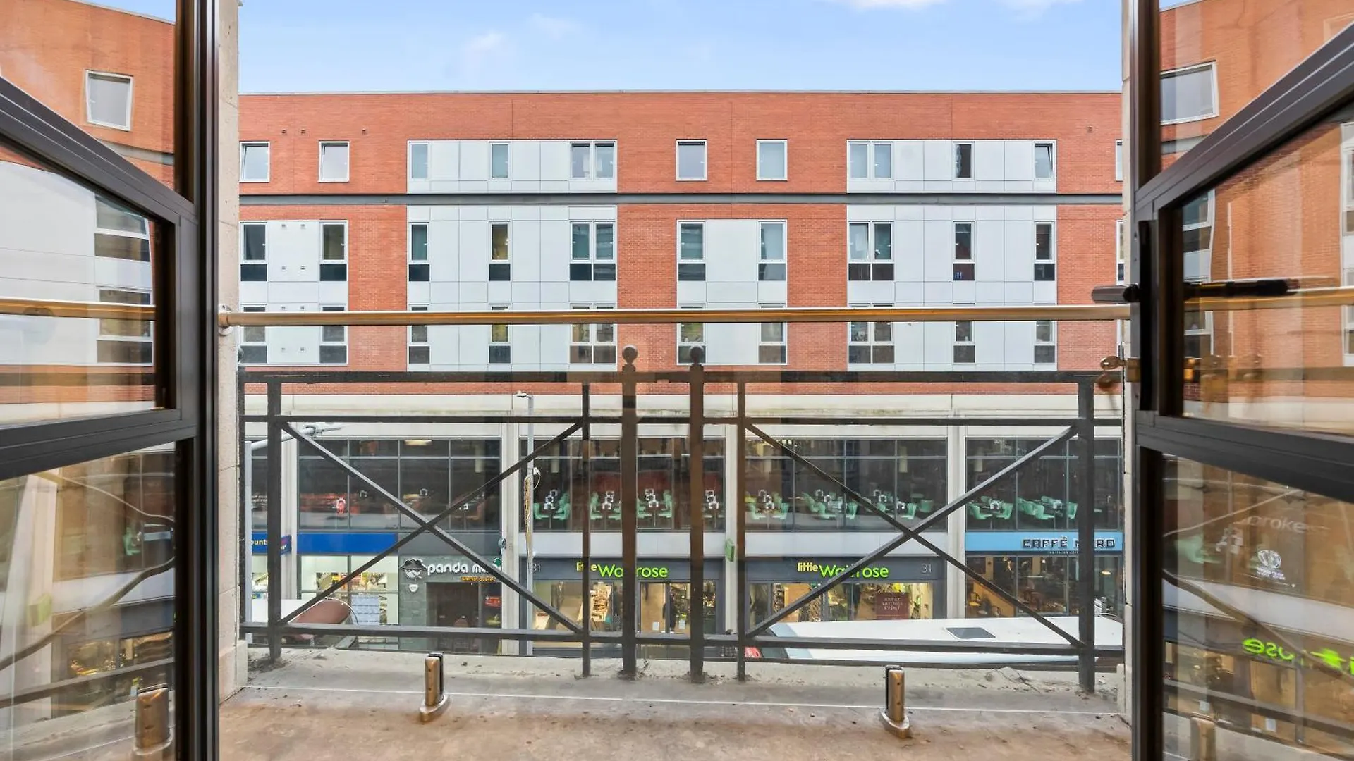 Camila'S Penthouse Central Stay Nottingham Apartment