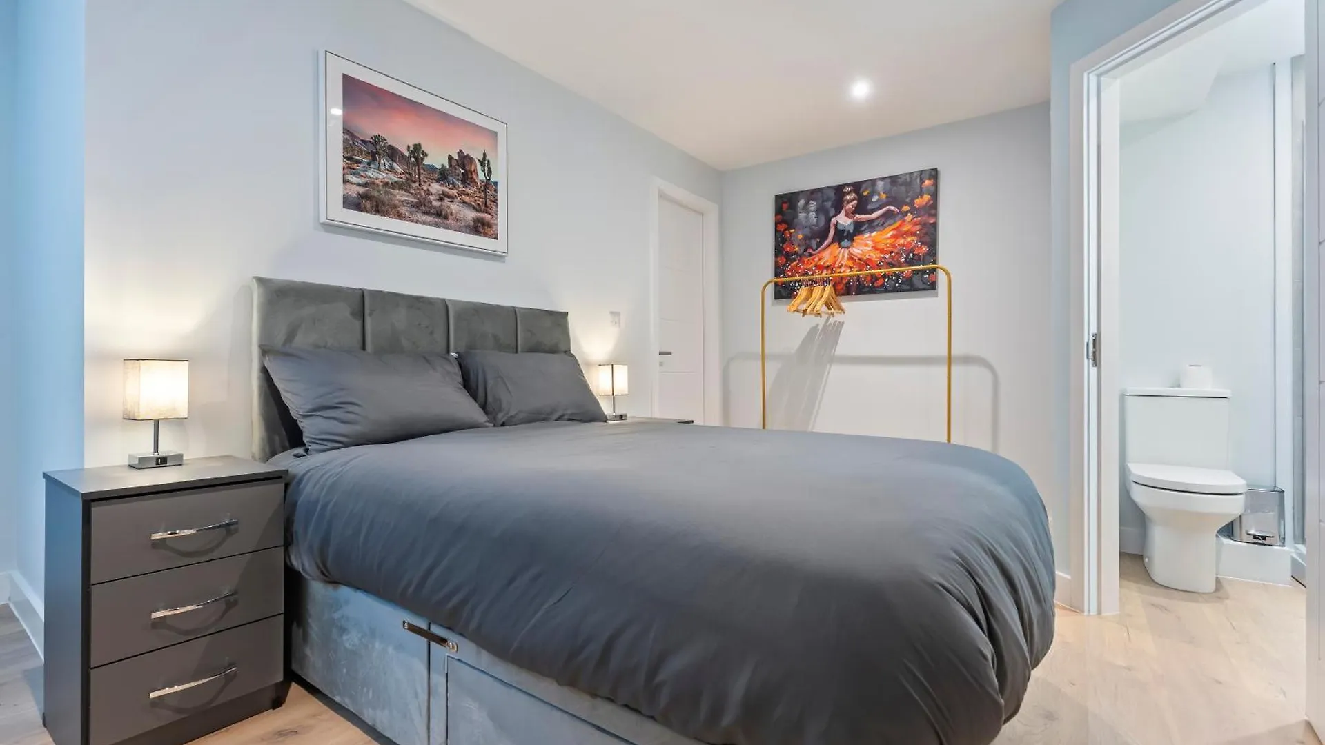 Camila'S Penthouse Central Stay Nottingham 0*,