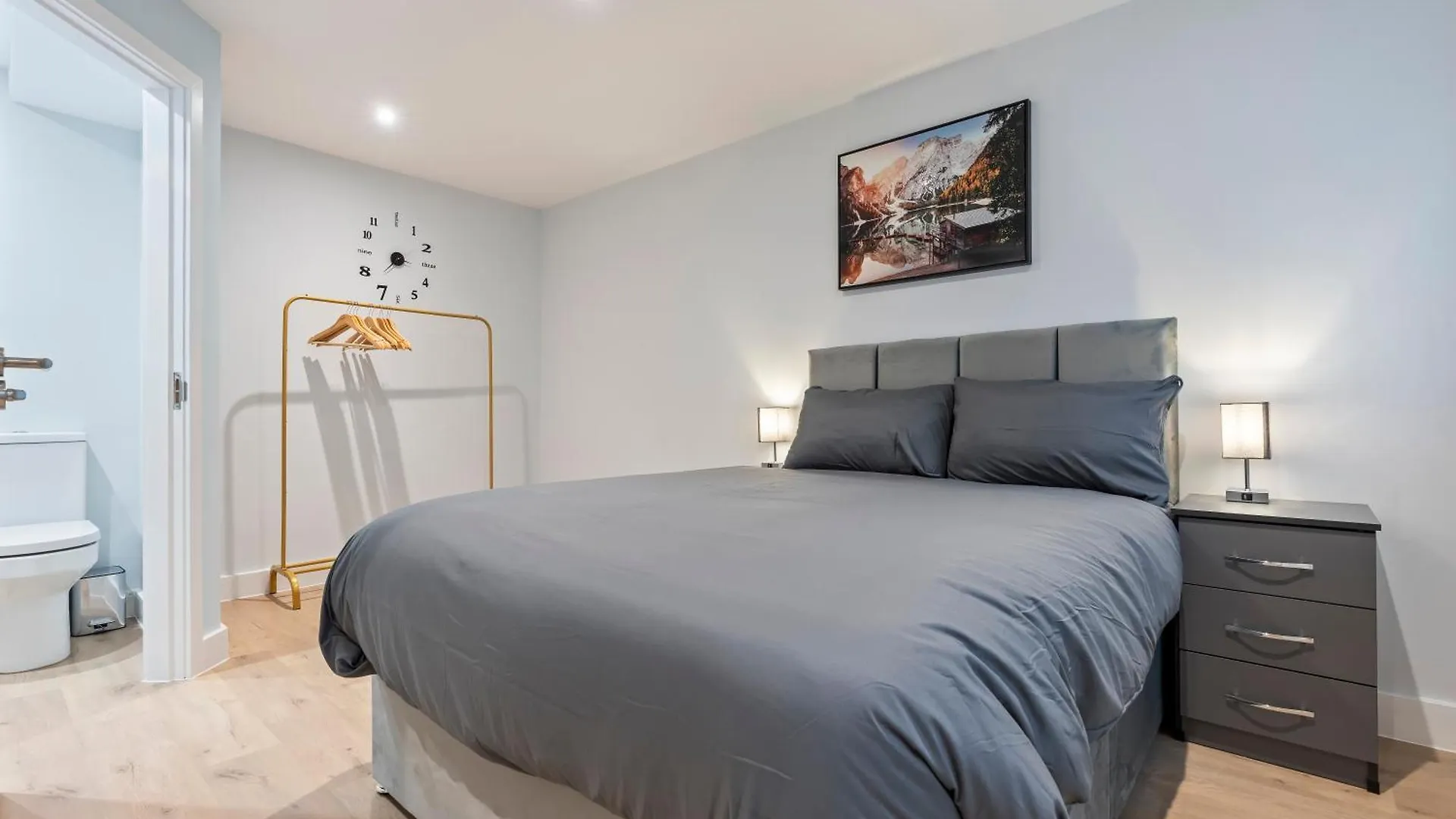 Camila'S Penthouse Central Stay Nottingham Apartment